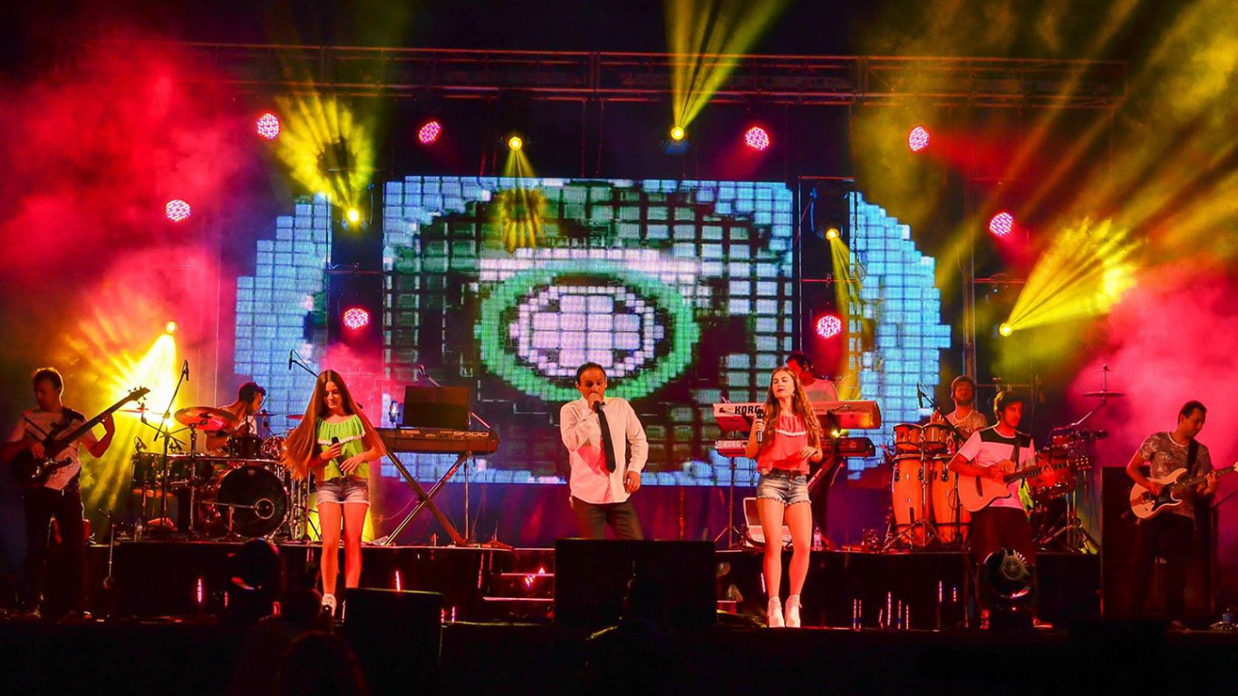 LIFE Tour 2015 – Apresentação